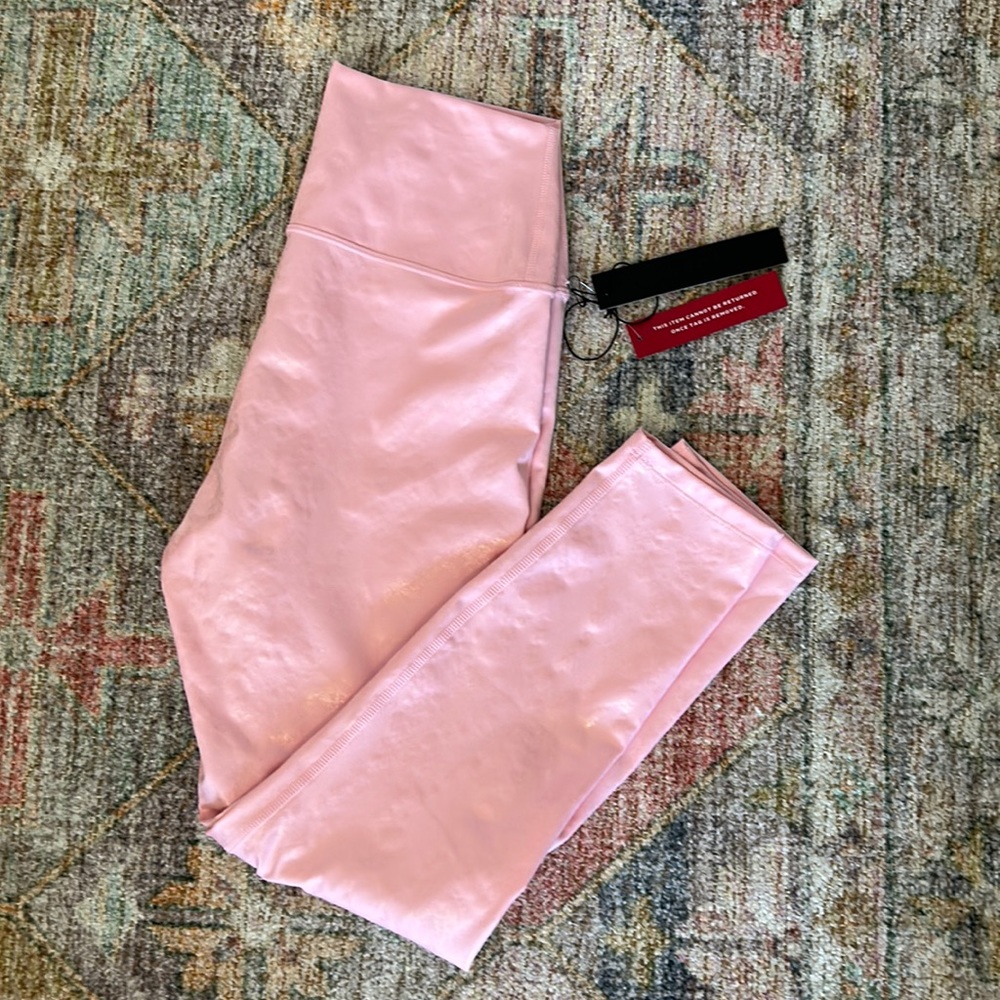 NWT CARBON 38 LIGHT PINK/METALLIC HIGH RISE LEGGINGS SIZE LARGE